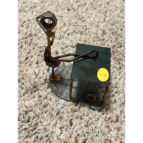 Rock Creek Metal Craft Sculpture: The BOSS Female Woman - Picture 4 of 6